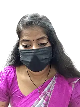 Snapshot of tamil_Sigappu_Roja chatting on October 4, 12:45 am tamil Sigappu Roja online show from October 4, 12:45 am