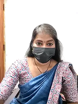 Snapshot of tamil_Sigappu_Roja chatting on April 24, 3:19 am tamil Sigappu Roja online show from April 24, 3:19 am