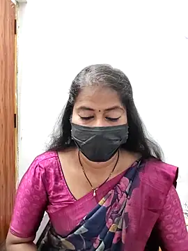 Snapshot of tamil_Sigappu_Roja chatting on June 1, 12:44 am tamil Sigappu Roja online show from June 1, 12:44 am