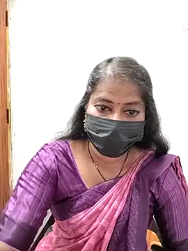 Snapshot of tamil_Sigappu_Roja chatting on April 29, 12:48 am tamil Sigappu Roja online show from April 29, 12:48 am