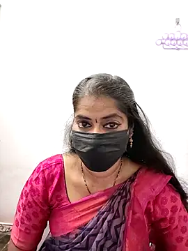 Snapshot of tamil_Sigappu_Roja chatting on December 5, 12:43 am tamil Sigappu Roja online show from December 5, 12:43 am