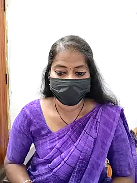 Snapshot of tamil_Sigappu_Roja chatting on May 18, 12:44 am tamil Sigappu Roja online show from May 18, 12:44 am