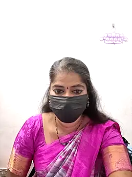 Snapshot of tamil_Sigappu_Roja chatting on November 29, 12:44 am tamil Sigappu Roja online show from November 29, 12:44 am