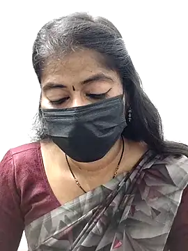 Snapshot of tamil_Sigappu_Roja chatting on October 13, 12:34 am tamil Sigappu Roja online show from October 13, 12:34 am