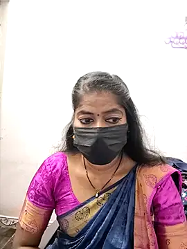 Snapshot of tamil_Sigappu_Roja chatting on November 1, 12:39 am tamil Sigappu Roja online show from November 1, 12:39 am