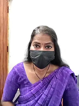 Snapshot of tamil_Sigappu_Roja chatting on May 11, 12:45 am tamil Sigappu Roja online show from May 11, 12:45 am