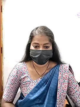 Snapshot of tamil_Sigappu_Roja chatting on May 2, 12:49 am tamil Sigappu Roja online show from May 2, 12:49 am