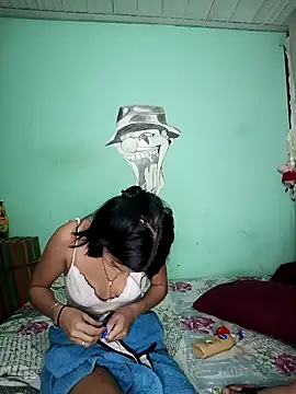 Bigtiti01 online show from October 19, 8:00 pm