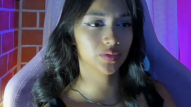 MelanyOconner online show from February 26, 3:56 pm