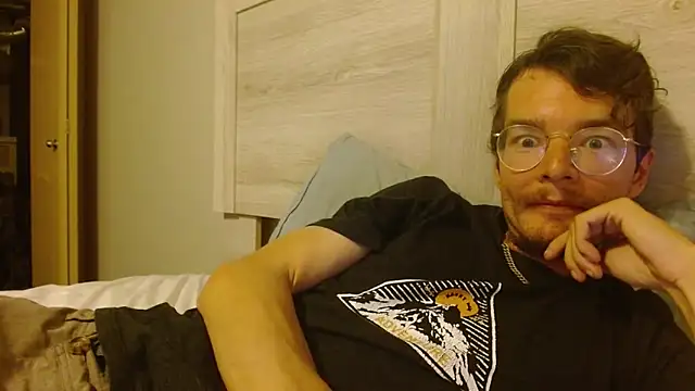 Hungboxer69 online show from September 12, 1:50 am
