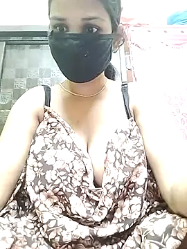 Snapshot of Devi-with-Ram chatting on February 5, 3:52 pm Devi-with-Ram online show from February 5, 3:52 pm