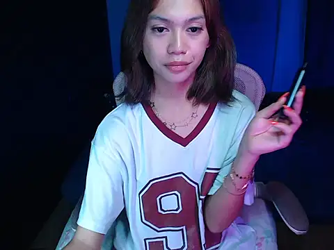 kiamiller x online show from March 6, 12:55 pm