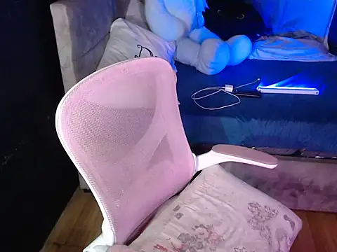 kiamiller x online show from July 14, 5:45 am