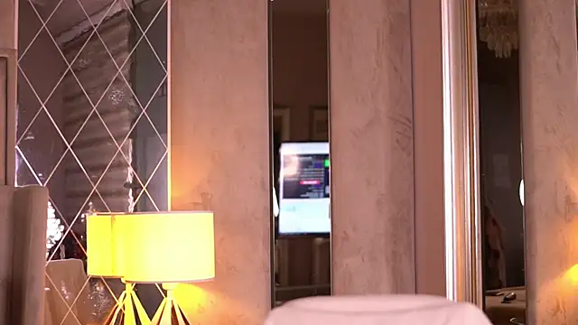 FrancescaDante online show from February 10, 6:56 am