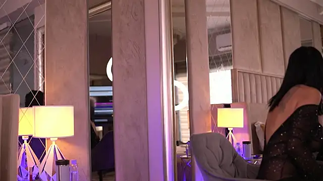 Snapshot of FrancescaDante chatting on September 9, 5:39 am FrancescaDante online show from September 9, 5:39 am