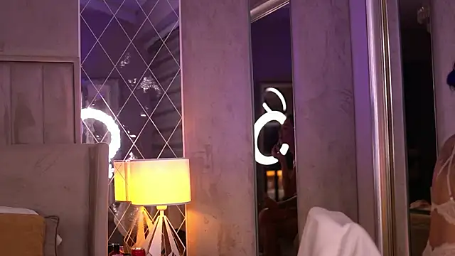 FrancescaDante online show from February 7, 6:54 am