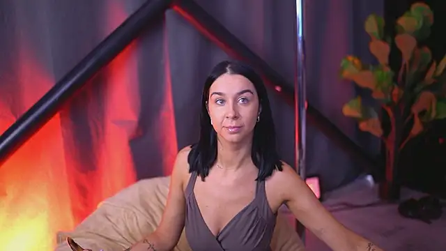 FrancescaDante online show from March 20, 6:47 am