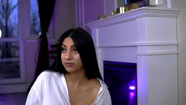 EmaHallee online show from March 27, 4:21 am