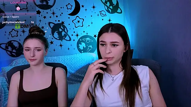nekky mouse online show from June 3, 9:32 am