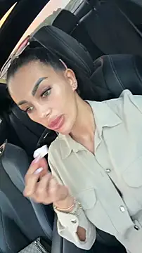 SinwithJessy online show from June 21, 5:52 pm