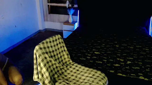9INCHESHARDCOCK online show from May 31, 5:35 am