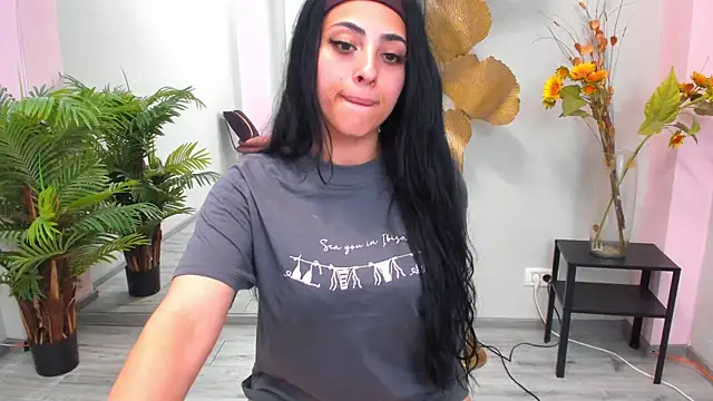 Cupcake Izzy online show from May 23, 8:19 pm