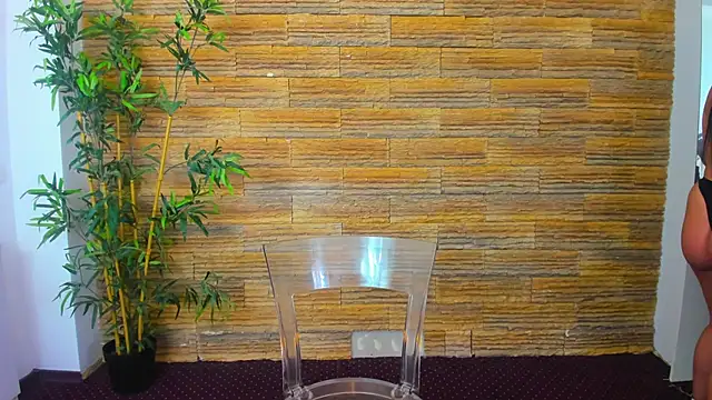 Cupcake Izzy online show from April 15, 4:40 am