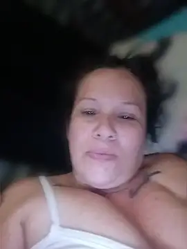Snapshot of SinisterBabe chatting on June 18, 1:38 pm SinisterBabe online show from June 18, 1:38 pm