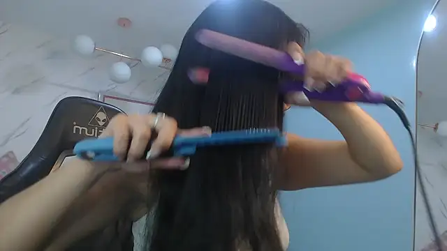 victoria hernandez t  online show from April 21, 12:56 pm