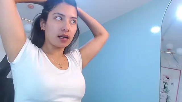 victoria hernandez t  online show from April 7, 1:02 pm