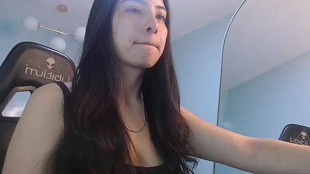 victoria hernandez t  online show from February 26, 1:11 pm