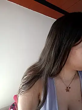 Isa Acosta online show from March 13, 2:00 pm