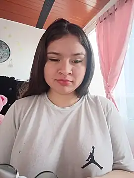 Snapshot of Isa_Acosta chatting on July 7, 4:32 pm Isa Acosta online show from July 7, 4:32 pm