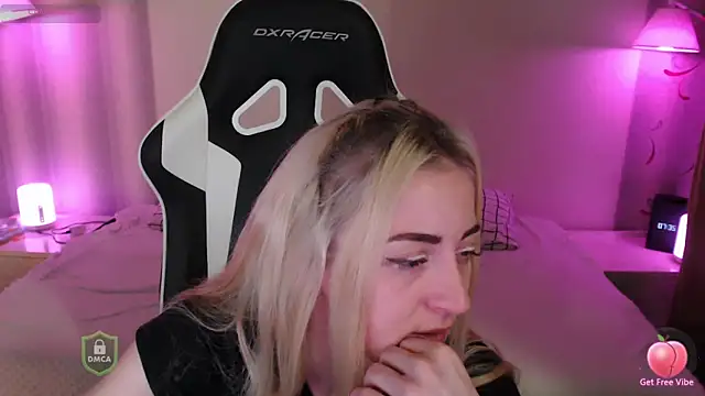 space danger online show from November 30, 4:35 am