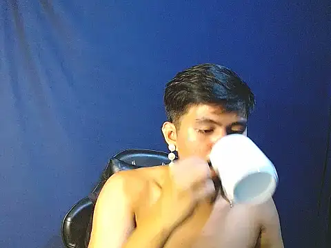 Alexx 143 online show from October 12, 2:57 am