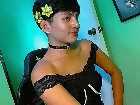 Snapshot of Alexx_143 chatting on July 13, 11:09 am Alexx 143 online show from July 13, 11:09 am