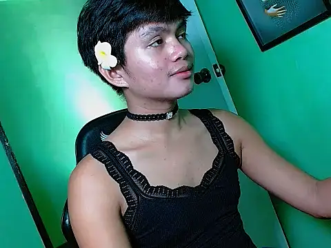 Snapshot of Alexx_143 chatting on May 23, 3:16 am Alexx 143 online show from May 23, 3:16 am