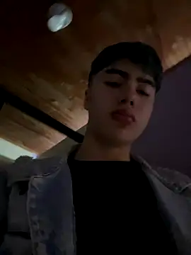 Snapshot of AlexanderCollman chatting on November 13, 4:38 am AlexanderCollman online show from November 13, 4:38 am