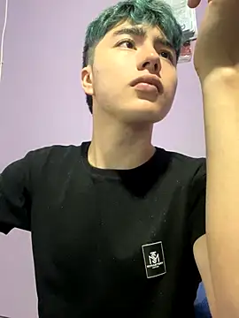 Snapshot of AlexanderCollman chatting on November 4, 3:21 am AlexanderCollman online show from November 4, 3:21 am