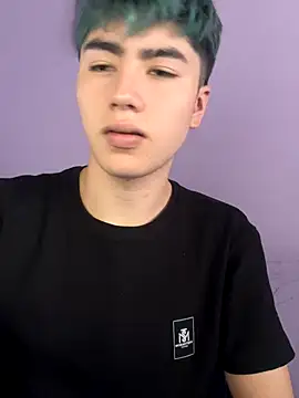 Snapshot of AlexanderCollman chatting on November 5, 9:18 pm AlexanderCollman online show from November 5, 9:18 pm