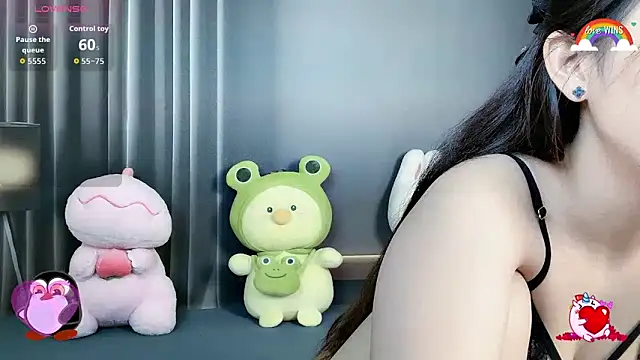 Aline 690 online show from September 28, 2:35 pm