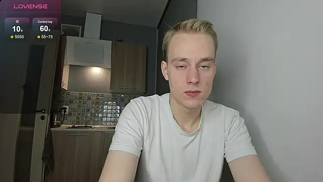 Snapshot of Kevin_Young_Cat chatting on October 28, 3:55 pm Kevin Young Cat online show from October 28, 3:55 pm