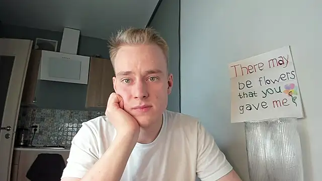 Snapshot of Kevin_Young_Cat chatting on October 7, 2:07 pm Kevin Young Cat online show from October 7, 2:07 pm