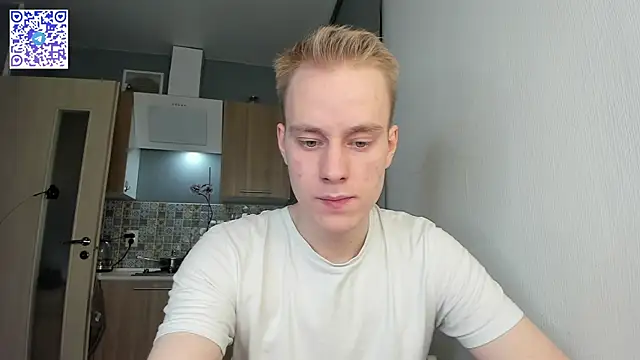 Snapshot of Kevin_Young_Cat chatting on November 20, 12:28 pm Kevin Young Cat online show from November 20, 12:28 pm