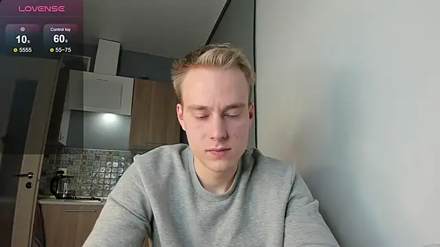 Snapshot of Kevin_Young_Cat chatting on October 3, 4:19 pm Kevin Young Cat online show from October 3, 4:19 pm