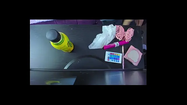 Miaa Davis  online show from February 22, 2:36 am