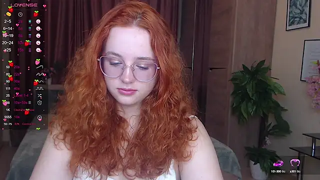 LunaSweet18 online show from October 9, 11:33 am