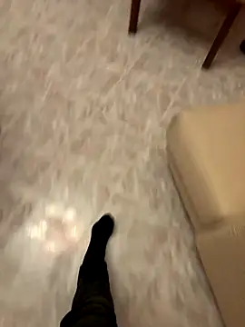 Snapshot of Qualepass chatting on October 28, 4:50 pm Qualepass online show from October 28, 4:50 pm