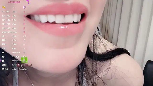 Xiatian520  online show from March 6, 7:53 pm