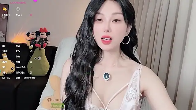 Xiatian520  online show from February 1, 5:22 pm